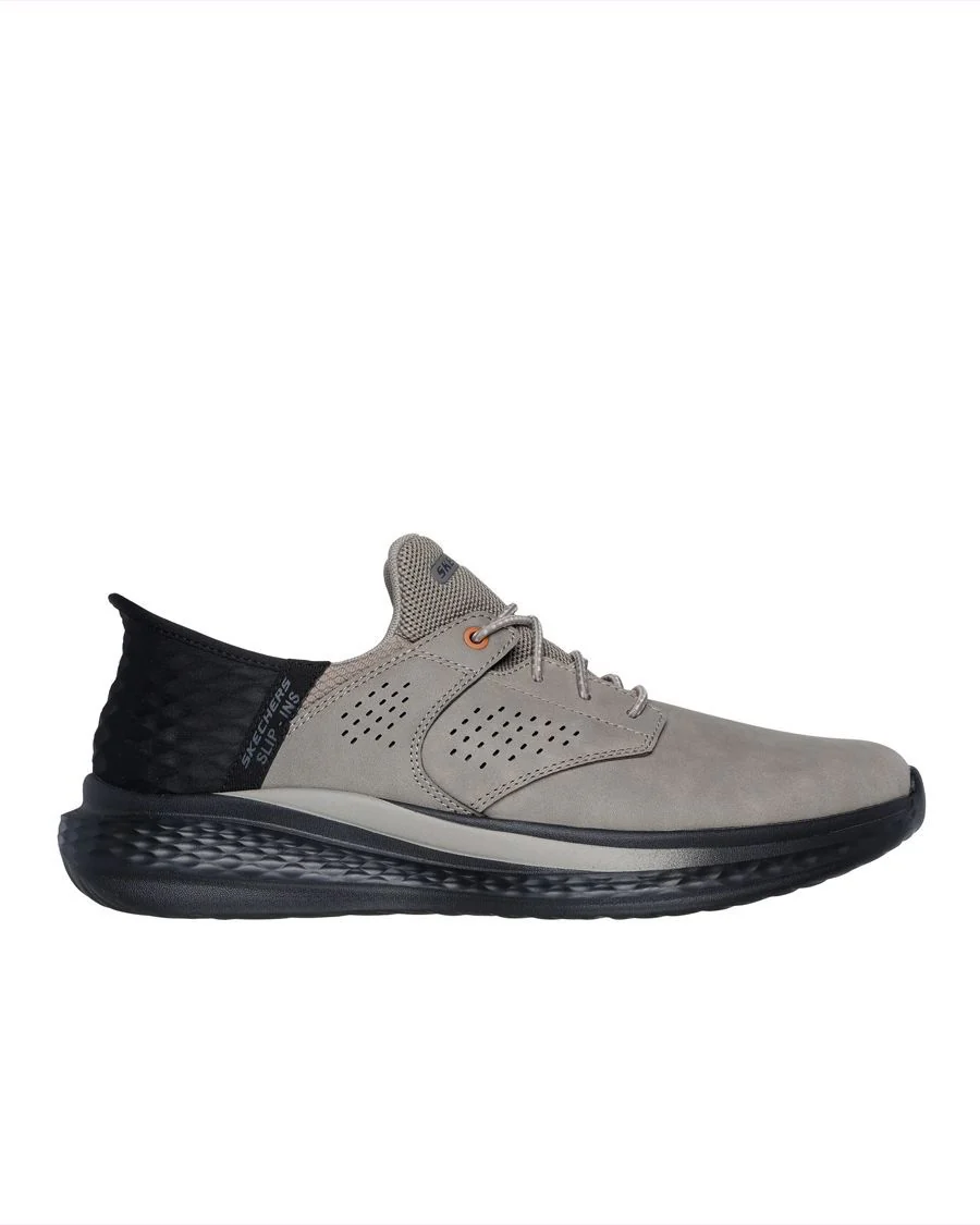 SLADE-MACKLIN SKECHERS CHAUSSURE TOUT-ALLER